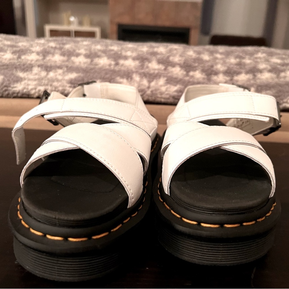 Dr. Marten's Voss II Women's Leather Sandals (NWOT)